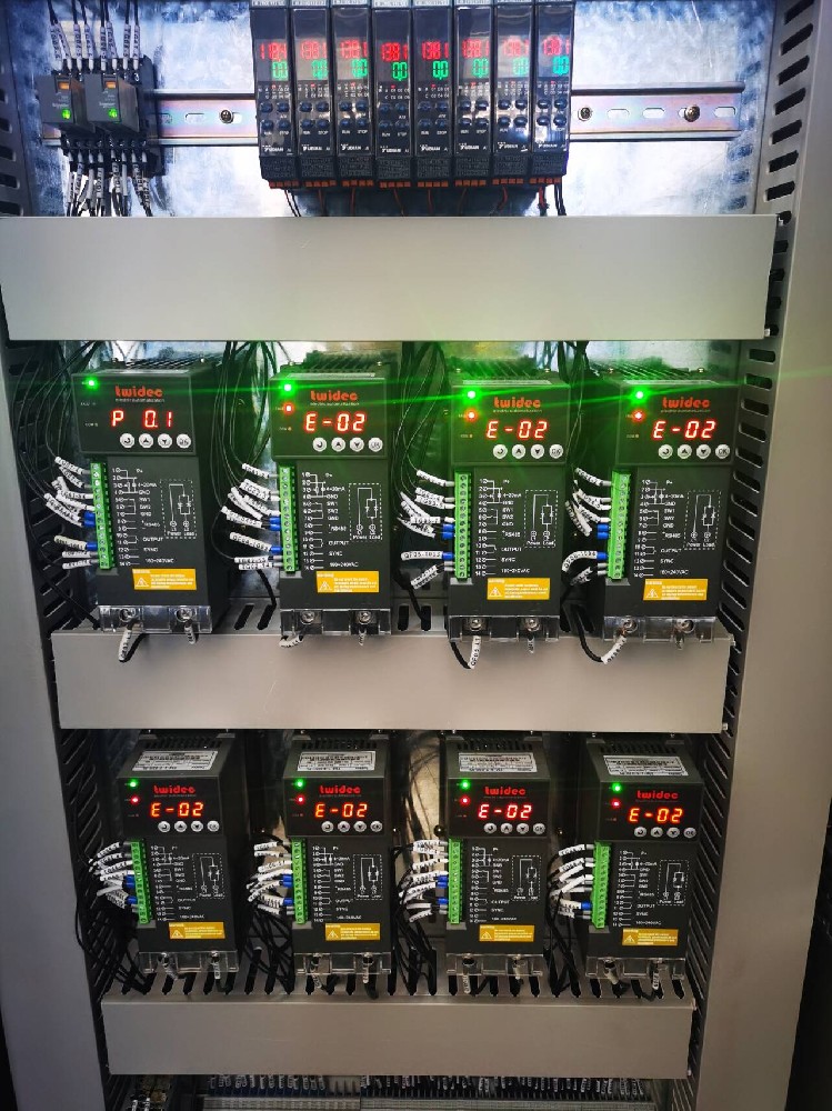 电力调解器不事情了什么原因？？