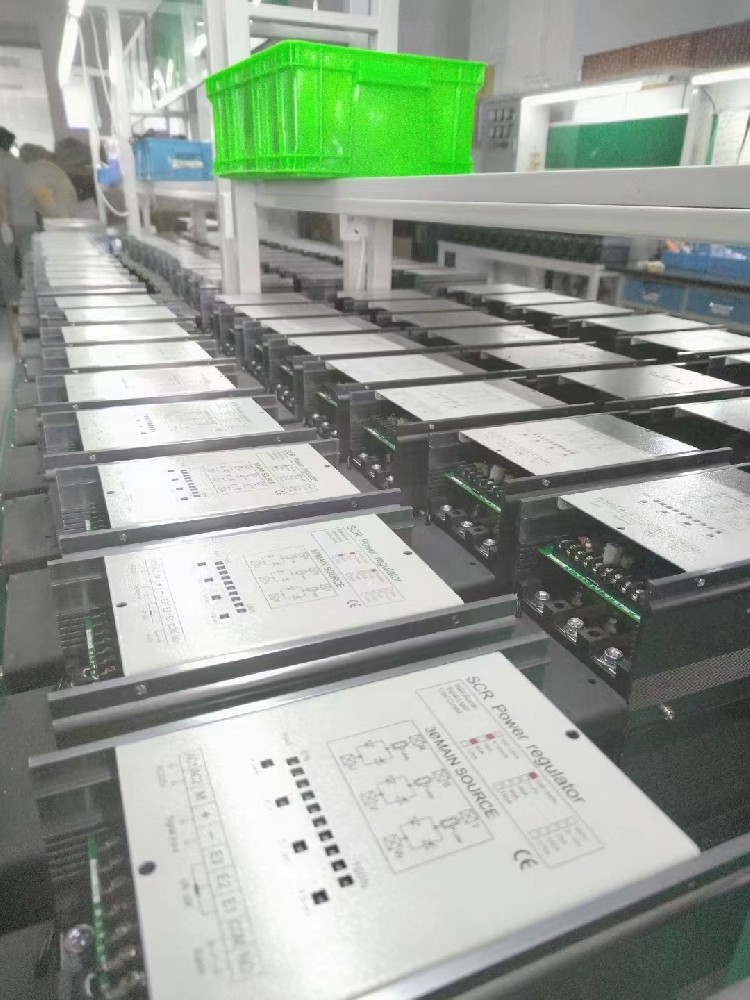 电力调解器怎样举行日常维护？维护周期是多久？有哪些易损部件需要按期替换？