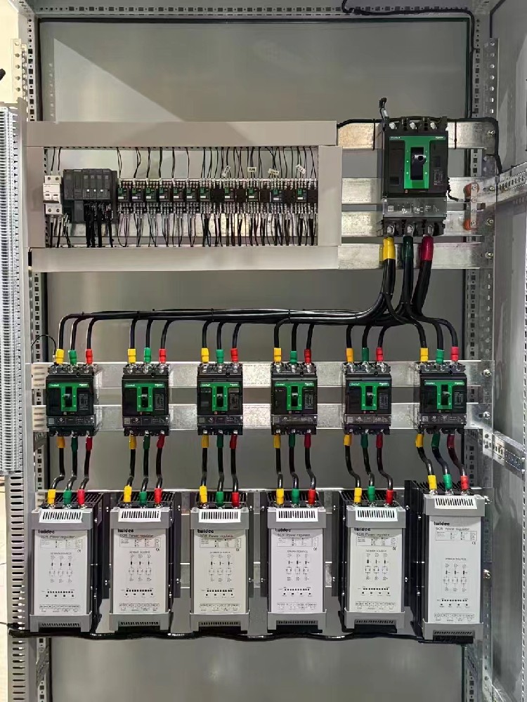 电力调解器输出电压过高怎么解决？